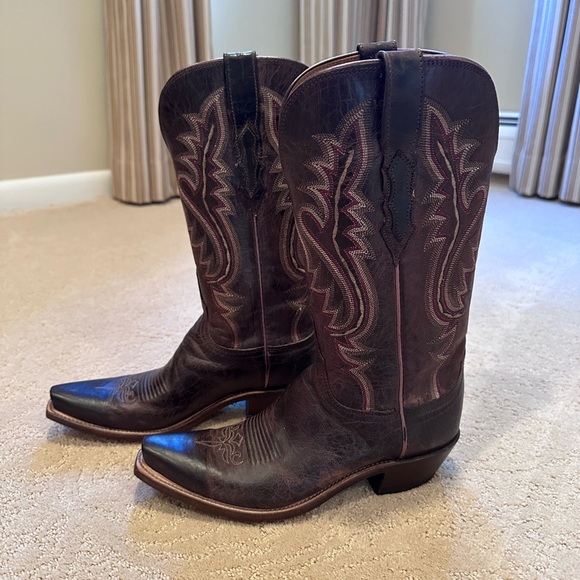 Lucchese Women’s Brown Cowboy Boot - Picture 7 of 14